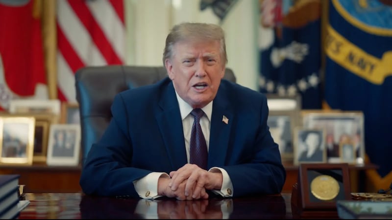 VIDEO: Trump confirma que dará 5 mil dólares a cada adulto de EU si los republicanos ganan el Congreso
