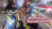 VIDEO: Policía atrapa a menor de edad conduciendo moto sin placas ni casco en CDMX