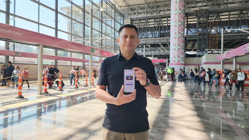 Atención usuario del metro, ya puedes ingresar con tu celular; ¿cómo usar la tarjeta virtual MI?