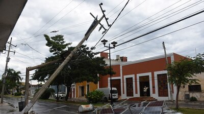 Entidades del sur de México se mantienen en alerta por el avance de 'Lisa'