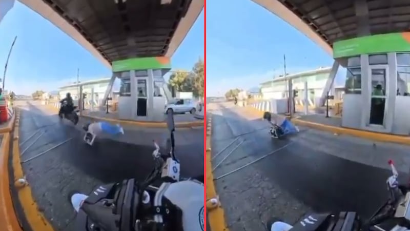 VIDEO: Motociclista tira a acompañante por evadir caseta en el Circuito Exterior Mexiquense