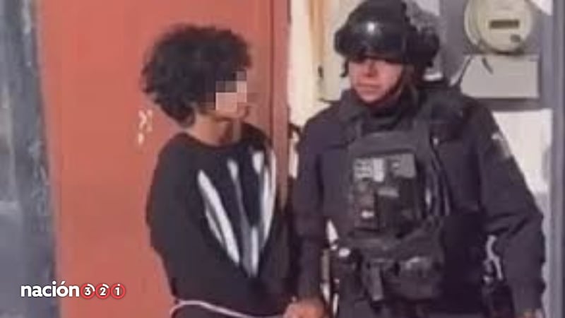 Dan prisión preventiva a Osmar ‘N’, menor acusado de matar a 2 maestras en Michoacán