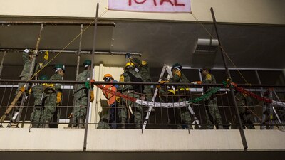 Un edificio del colegio colapsó por el sismo de 7.1 grados