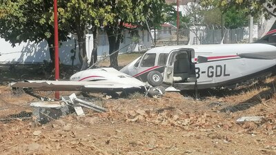 Se desplomó cerca de una escuela, no hay heridos de gravedad