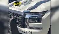 Patrulla del Edomex vuelca tras ser impactada por camioneta que se pasó el alto