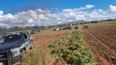 Las autoridades mantienen un operativo en la zona para ubicar a los reos que se fugaron