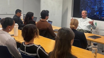 El exmandatario explicó cómo construyó un sexenio con instituciones sólidas