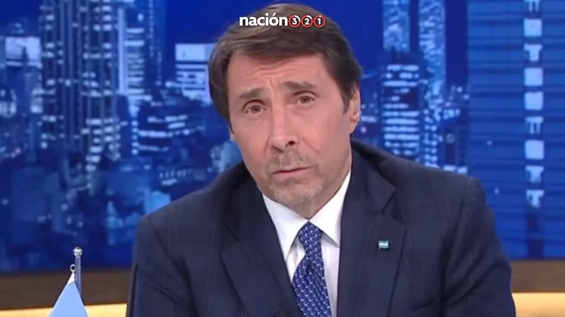 “Hasta la Presidente de México se metió”: se disculpa periodista argentino que insultó a mexicanos