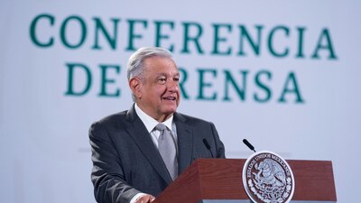 El presidente está decidido a renovar al INE