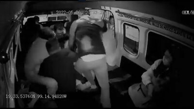 El ladrón subió a la camioneta y despojó de sus pertenencias a las víctimas