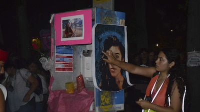 Jóvenes en Ciudad Universitaria protestan por la muerte de Lesvy