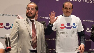 Hugo Eric Flores, dirigente nacional de Encuentro Social, junto al alcalde de Cuernavaca, Cuauhtémoc Blanco