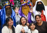 Metro amplía operación para ayudar a los Reyes Magos a transportar los regalos de los niños en CDMX