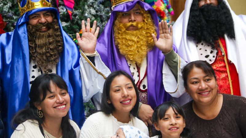 Metro amplía operación para ayudar a los Reyes Magos a transportar los regalos de los niños en CDMX