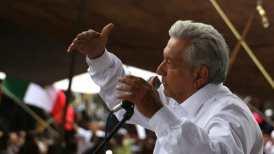 AMLO aprovechó el momento para decir que las encuestadoras se están "rayando"
