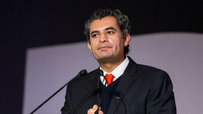 Pese a las acusaciones, el líder priista afirmó que sus concesiones son regulares