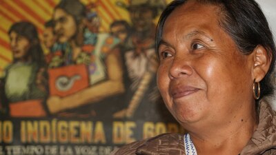 La aspirante busca llegar a Los Pinos por la vía independiente