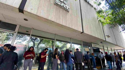 Aplazó la entrada en vigor de la nueva factura 4.0