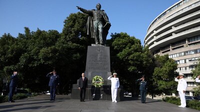 AMLO rindió honores a Benito Juárez, uno de los personajes históricos más importantes para México