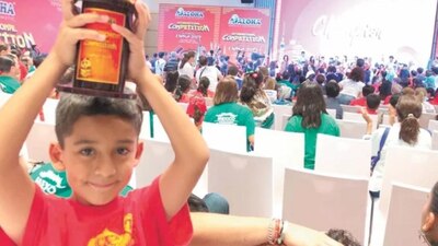 El niño es un orgullo para sus padres y para los mexicanos