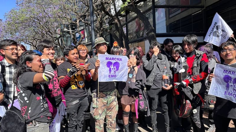“No era sólo una etapa”: Así se llevó a cabo la marcha ‘emo’ en la CDMX