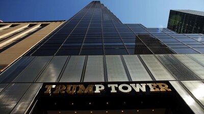 Este complejo alberga negocios, restaurantes, bares, almacenes y viviendas