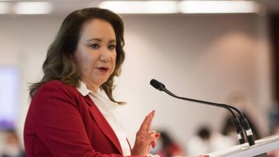 La ministra ganó el primer enfrentamiento contra la UNAM