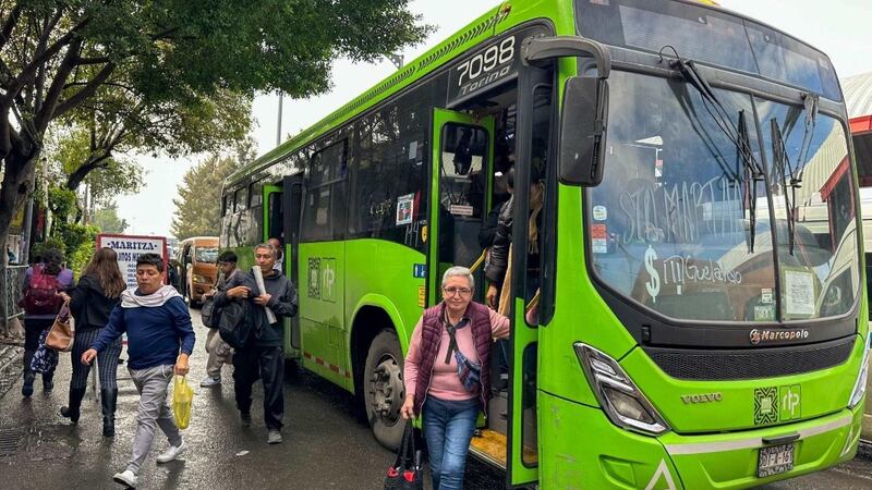 Cierran 5 estaciones de la Línea A del Metro por fuertes lluvias; implementan servicio de RTP