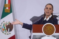 Sheinbaum pide intervención de la FGR por derrame en Dos Bocas; señala a empresa privada