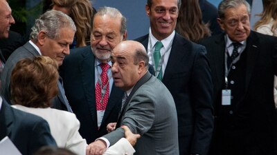 El exprocurador está vinculado a proceso por el caso Ayotzinapa