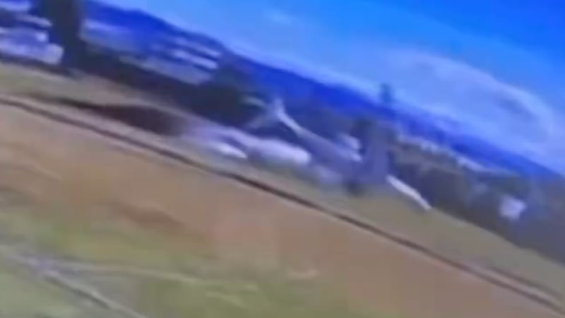 VIDEO: Captan el momento exacto del desplome una avioneta en el Valle de Toluca