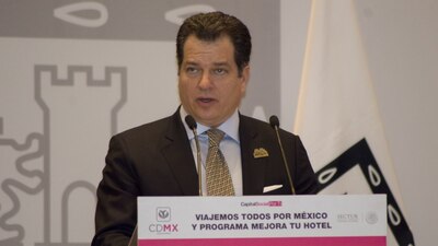 "¿Para qué emiten ficha roja si saben que está en Francia?”, asegura el abogado del empresario