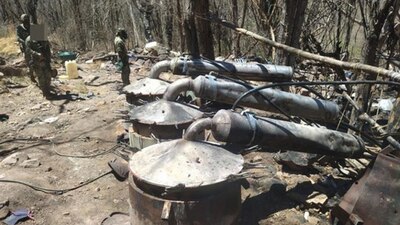 La Semar también destruyó ocho reactores y ocho condensadores.