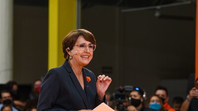 Dijo que con esta ley busca beneficiar a trabajadoras y trabajadores mexicanos