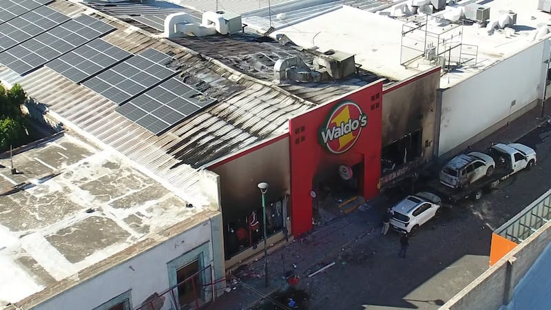 Tras incendio en Hermosillo, anuncian inspección de 68 sucursales de Waldo’s en Sonora