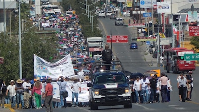 En Chihuahua le reclamaron a la gobernadora por no entregar el material