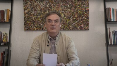 Cada sábado tendrá una transmisión en vivo en su cuenta de Youtube