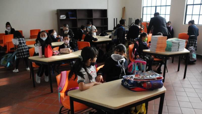 SEP anuncia cambios de horario en educación básica por bajas temperaturas
