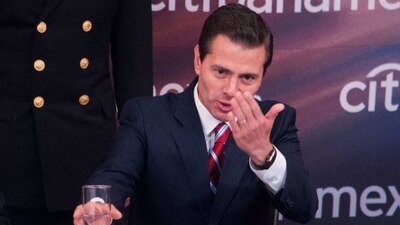 Peña celebra su cumpleaños 52 este viernes.