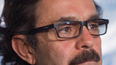 Participó en las elecciones del 2012 con el Panal, en las que perdió ante Enrique Peña Nieto