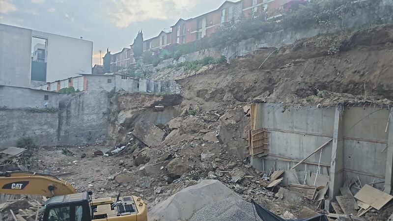 Colapsa muro de contención en predio de Álvaro Obregón, se registra talud en la zona