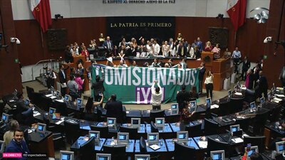 Tomaron tribuna para exigir que se voten los comisionados