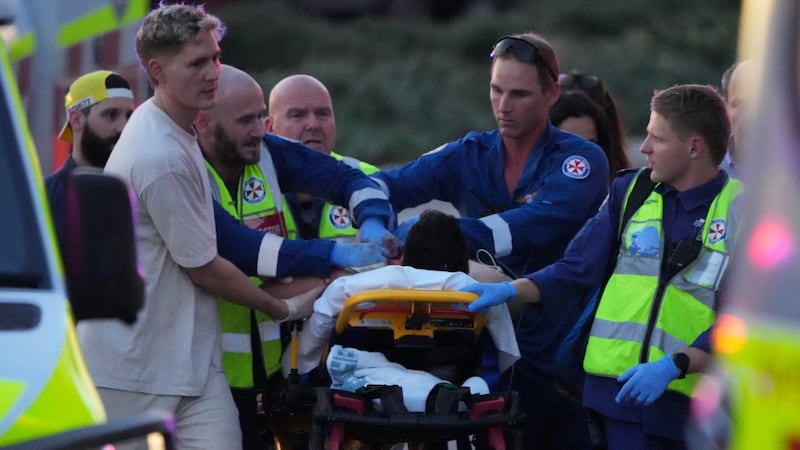 Tiroteo contra evento judío en Sídney deja 11 muertos