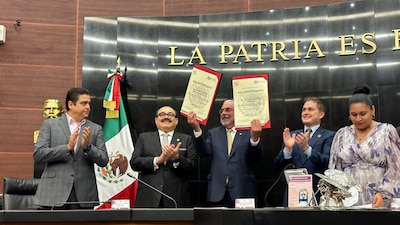 Alertó de los riesgos de que una nación no invierta en ciencia y tecnología