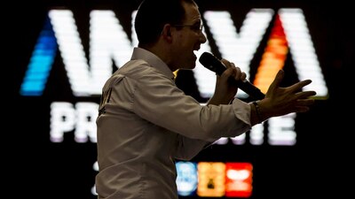 Anaya acusó a AMLO de tener contratistas favoritos