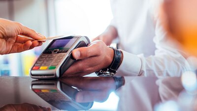 Los establecimientos cobraban entre 3 y 5% de comisión