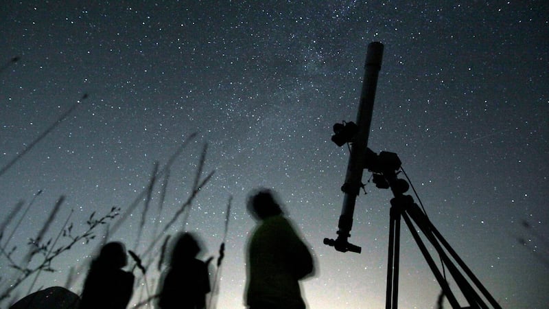 La última gran lluvia de meteoros del 2025 será justo antes de Navidad