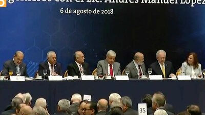 López Obrador y los ingenieros de México se reunieron en el Palacio de Minería