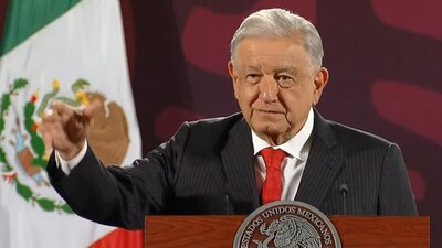 Dijo que frente al proyecto del FMI hay otro mejor y se llama humanismo mexicano