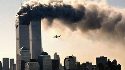 A las 8:46 un avión se impacta contra la torre norte del WTC de NY; 17 minutos después, otro avión en la torre sur